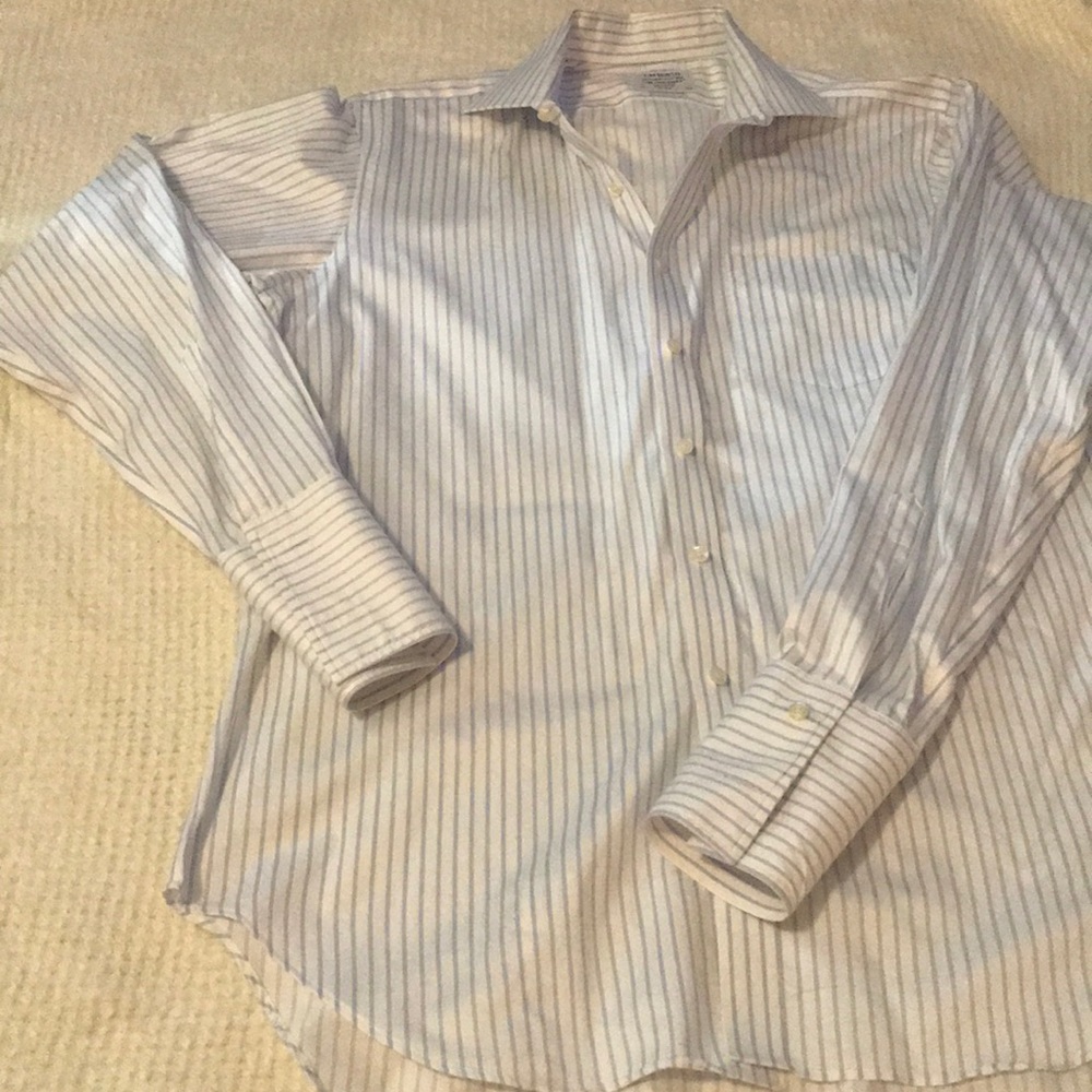 TM Lewin, “The Traveller” Collection.